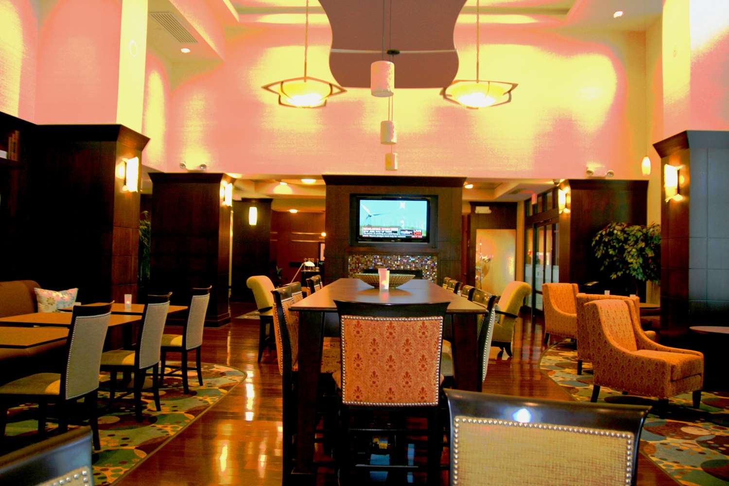 hampton inn and suites detroit canton