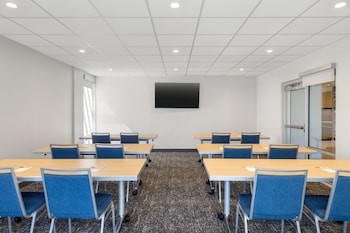 towneplace suites by marriott geneva