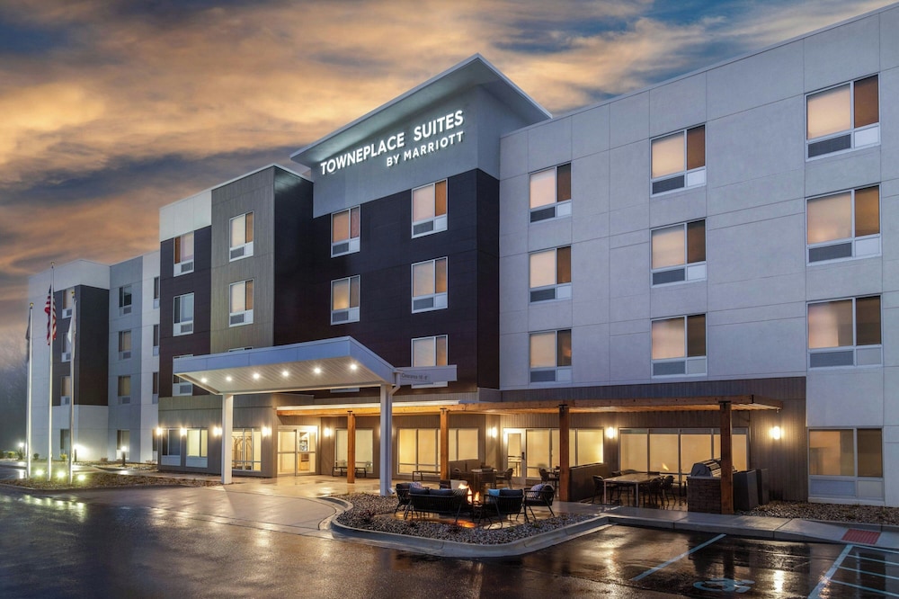 towneplace suites by marriott holland
