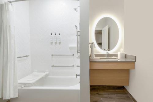 towneplace suites by marriott holland
