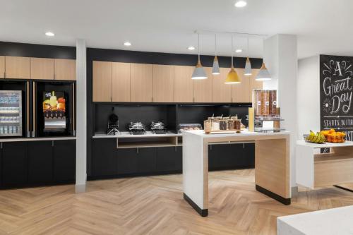 towneplace suites by marriott holland