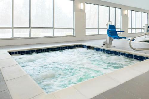 towneplace suites by marriott holland