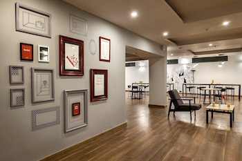 townhouse 692 hotel nera regency