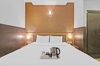 townhouse 692 hotel nera regency