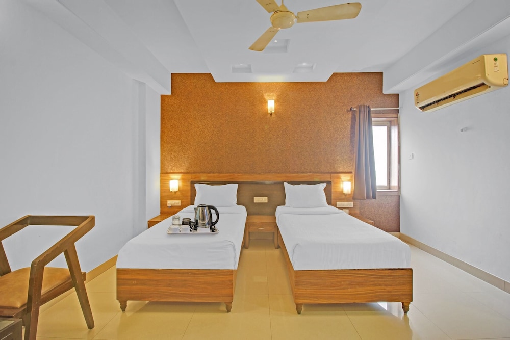 townhouse 692 hotel nera regency