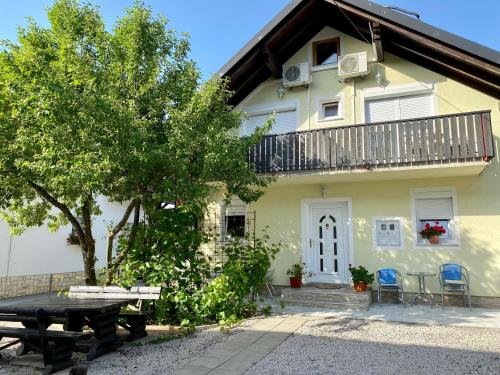 guesthouse kajfes