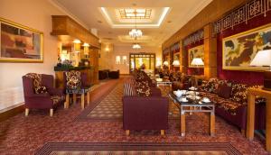 hamlet court hotel
