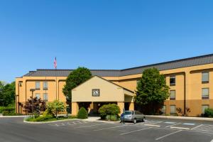 larkspur landing select carlisle