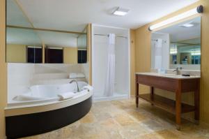larkspur landing select carlisle