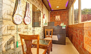 treebo berry hill venna lake 3 km from city center