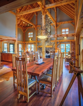 buffalo mountain lodge