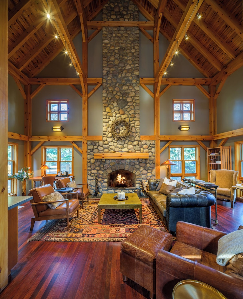 buffalo mountain lodge