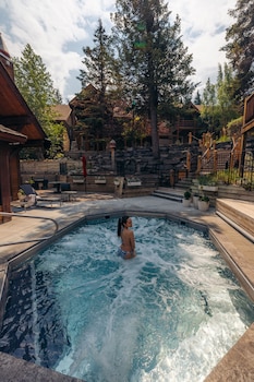 buffalo mountain lodge