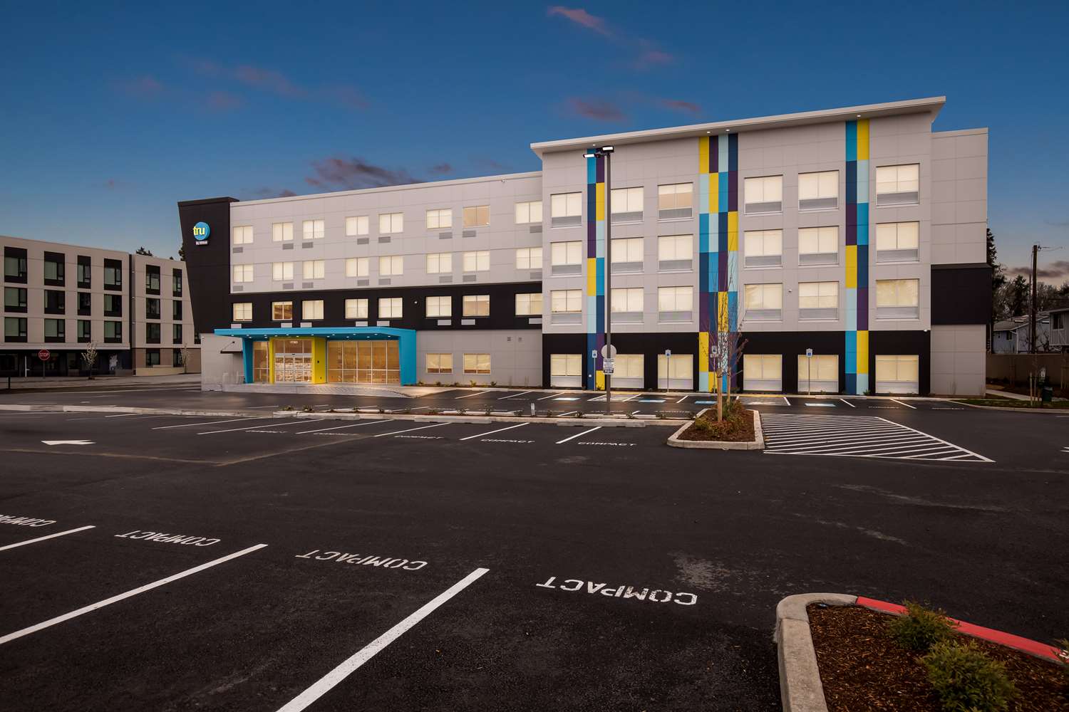 tru by hilton aloha beaverton