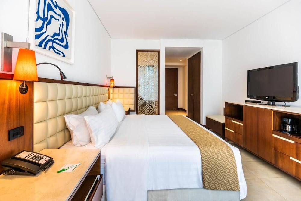 holiday inn cartagena morros by ihg