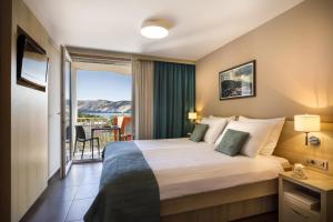 San Marino Resort,Near Paradise Beach,3 star