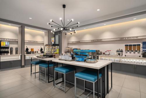 tru by hilton burlington