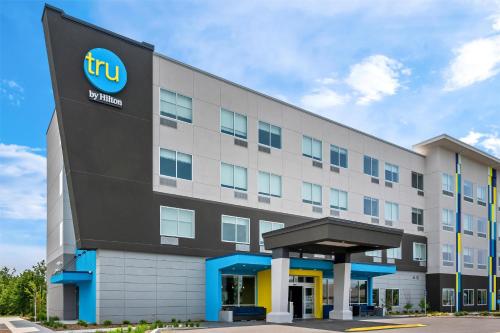 tru by hilton holland mi