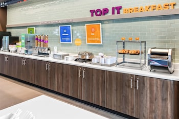 tru by hilton holland mi