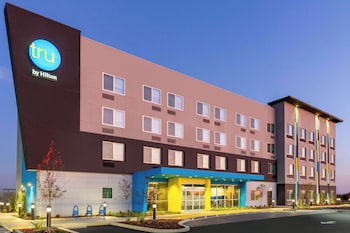 tru by hilton lodi
