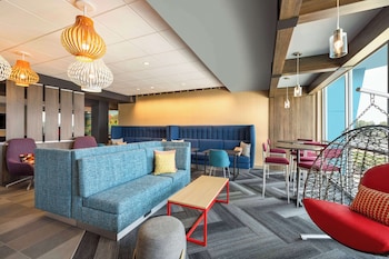 Tru By Hilton Martinsburg,,2.5 star