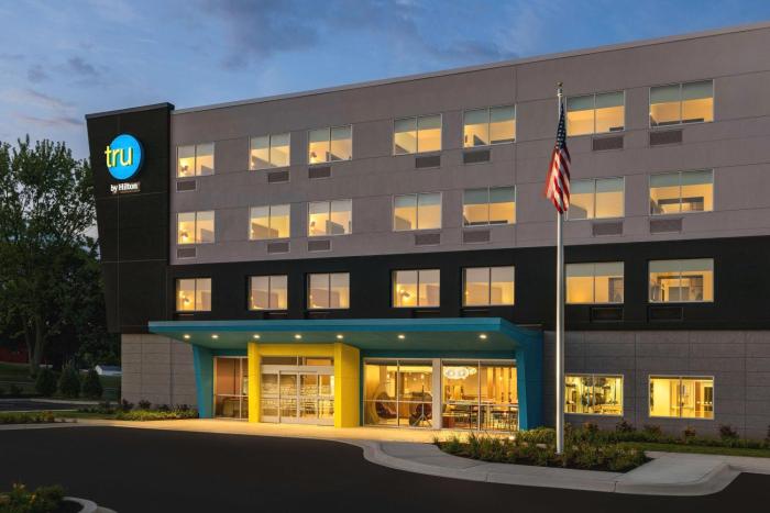 tru by hilton martinsburg