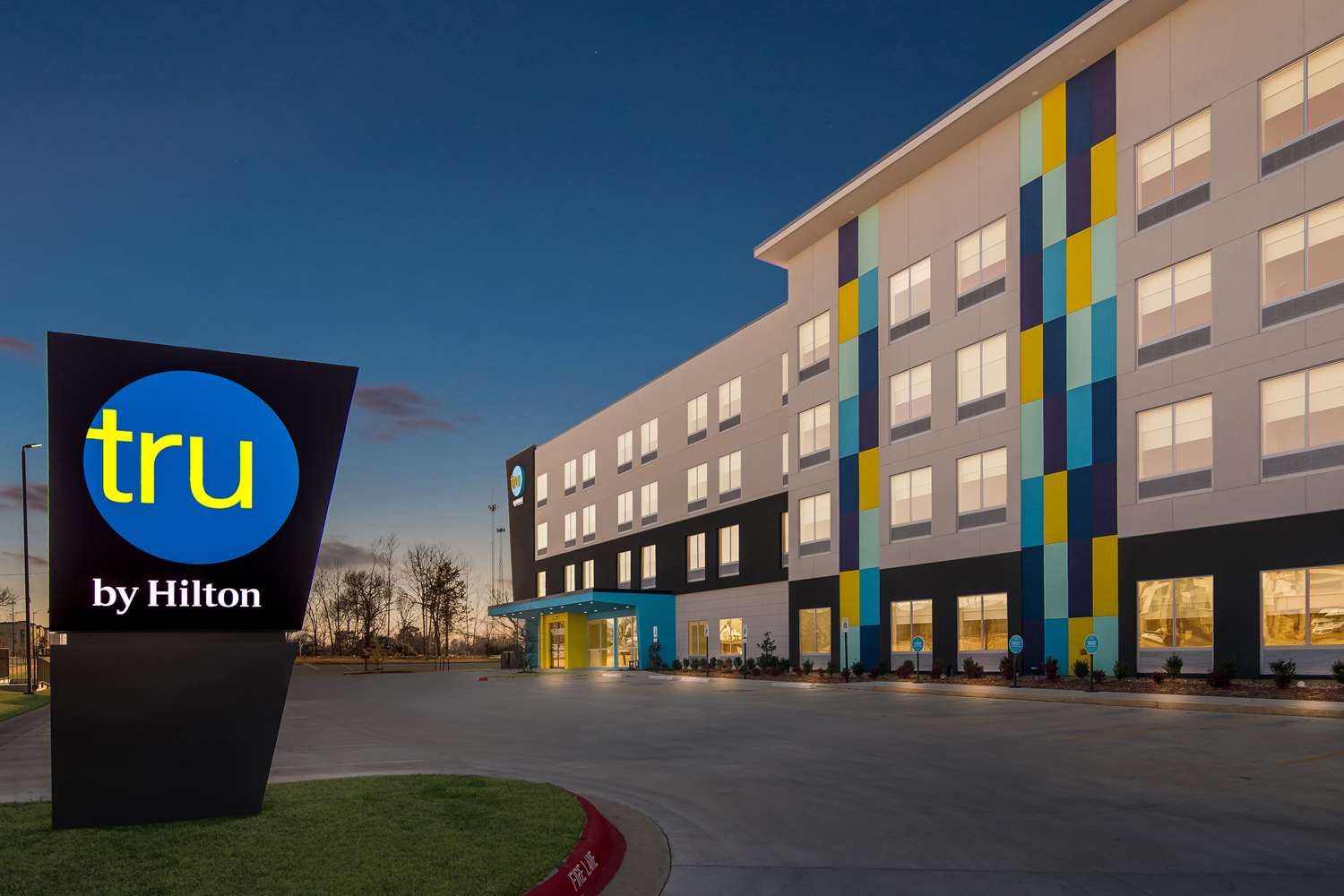 tru by hilton rogers bentonville