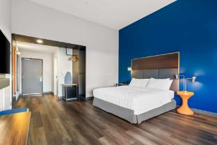 tru by hilton rogers bentonville