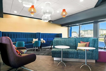 Tru By Hilton Rogers Bentonville,,3 star