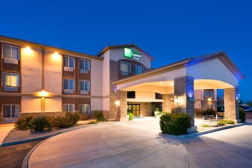 holiday inn express and suites casa grande by ihg