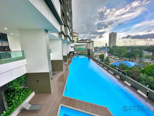 twin tower residence by stayrene