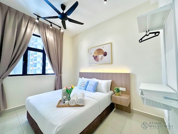 twin tower residence by stayrene