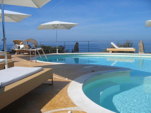 bajaloglia resort