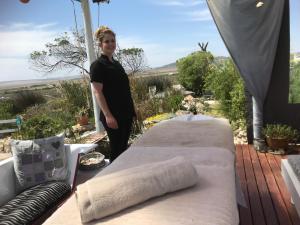 farr out guesthouse