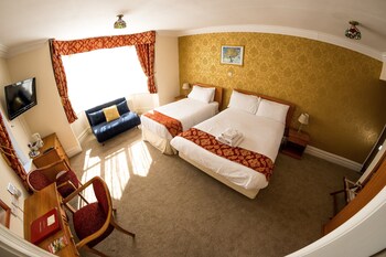 farnley tower guesthouse