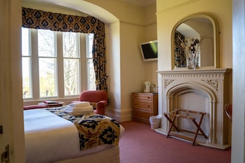 farnley tower guesthouse