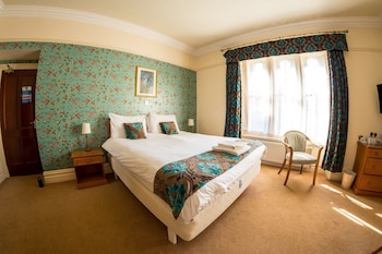 farnley tower guesthouse