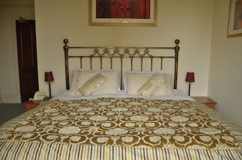 farnley tower guesthouse