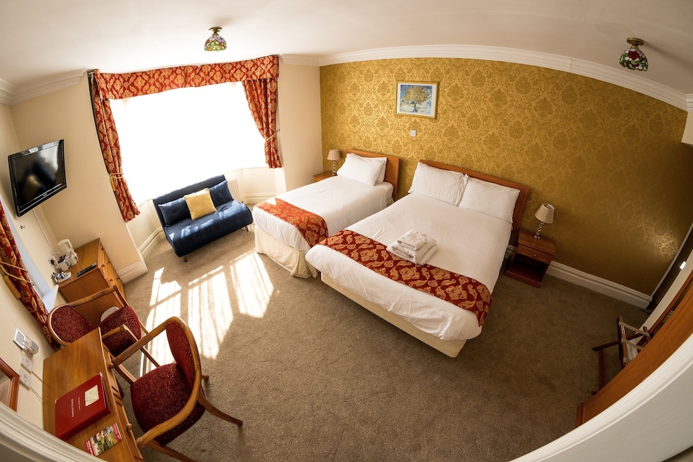 farnley tower guesthouse