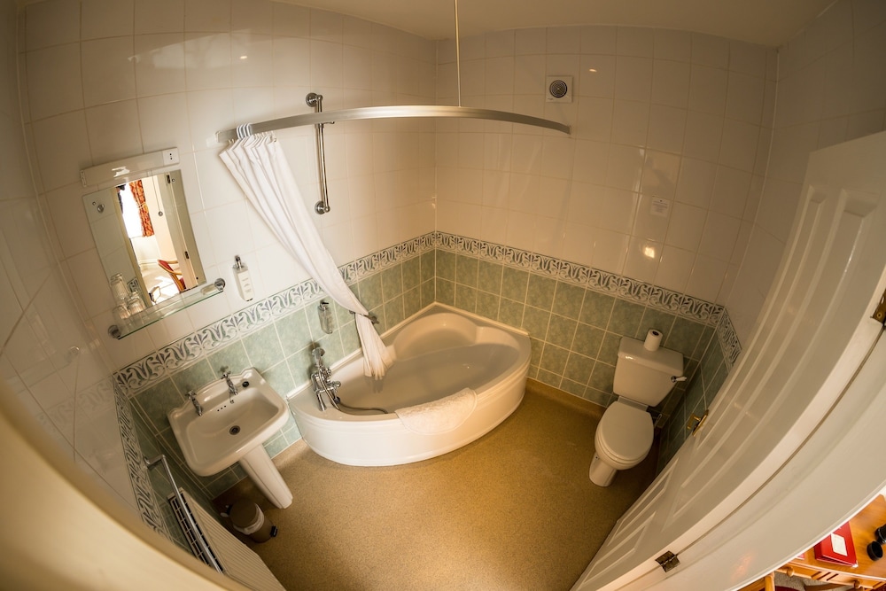 farnley tower guesthouse