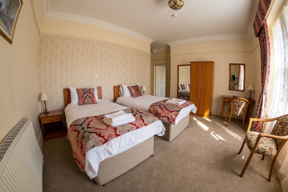 farnley tower guesthouse