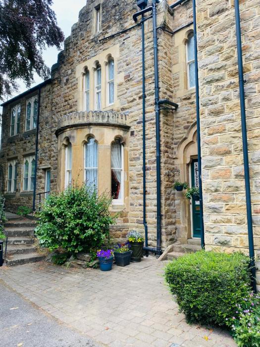 farnley tower guesthouse