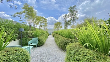 una serviced apartment by manatidur