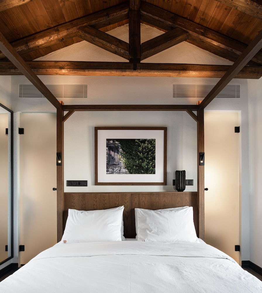 unedo all seasons hotel