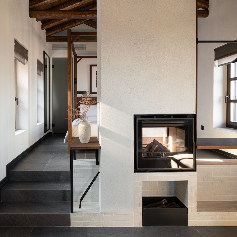 unedo all seasons hotel