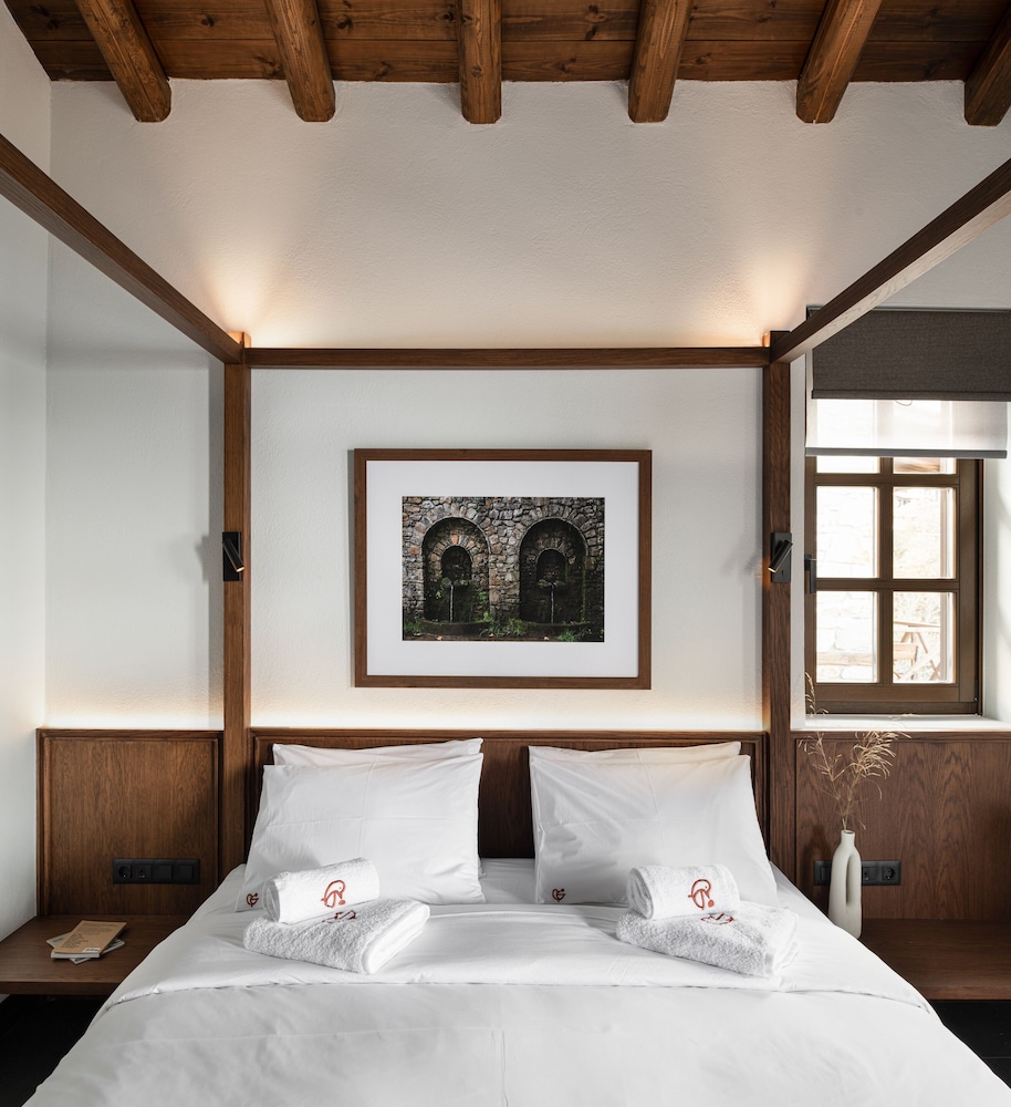 unedo all seasons hotel