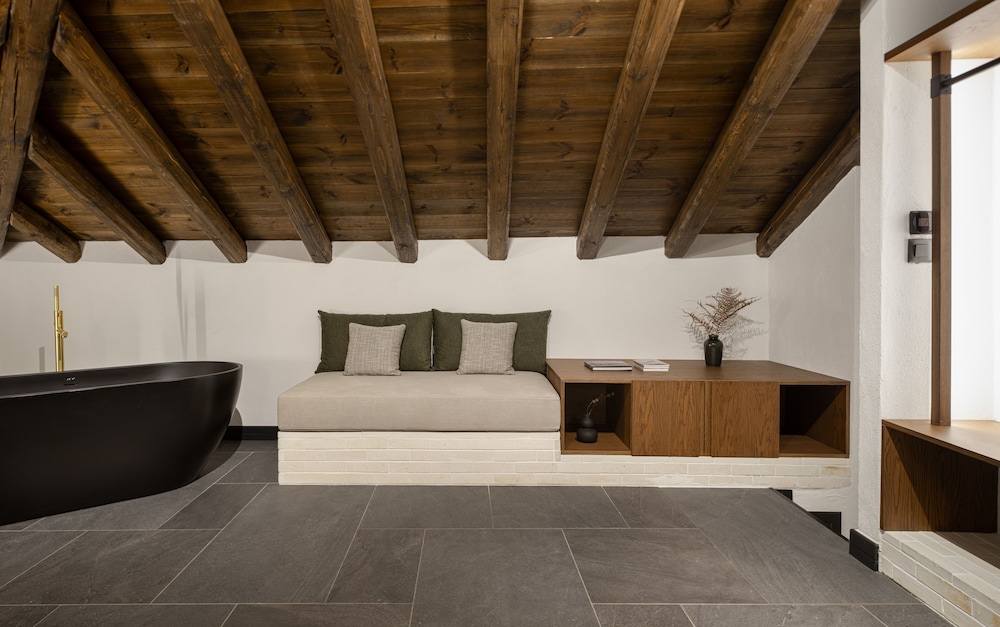 unedo all seasons hotel