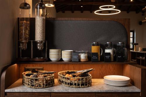 unedo all seasons hotel