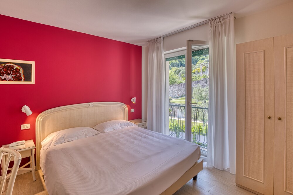 hotel villa europa