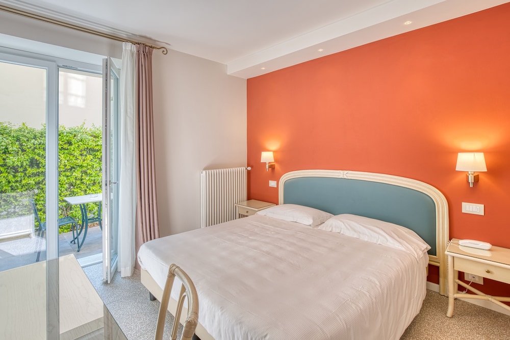 hotel villa europa